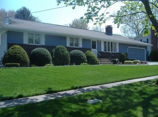 110 Mill Pond Rd, Stratford, CT 06614