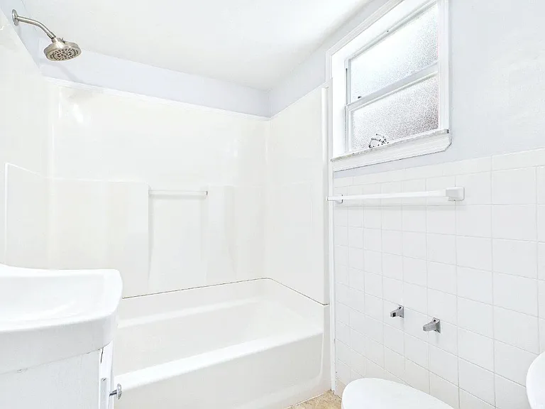 5001 Rena St — Photo 18
