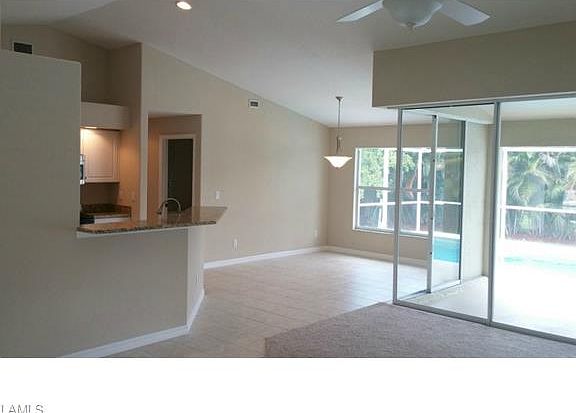 4th image of 4814 SW 25th Pl