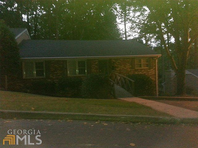 2nd image of 2362 Northlake Ct
