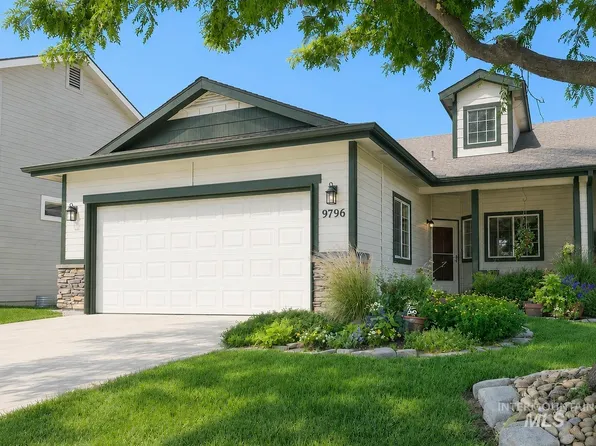 9796 W Canterbury Dr, Boise, ID 83704