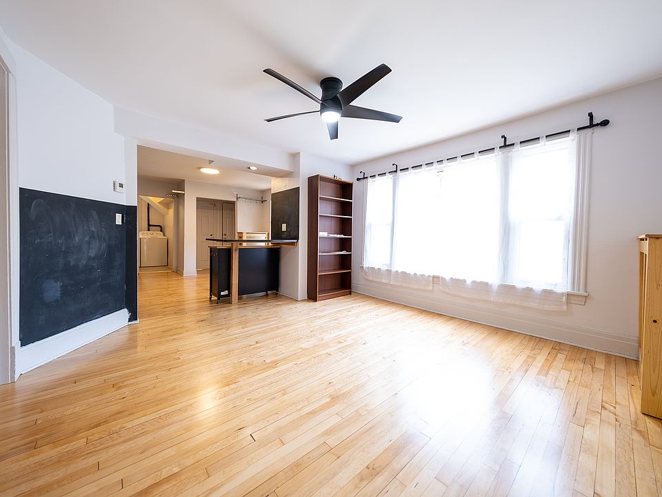 Living/dining room