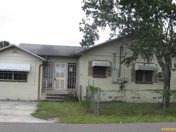 2nd image of 2234 Everett St