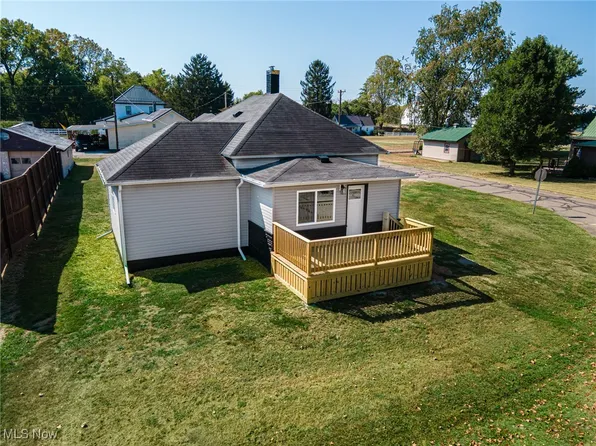 217 E Liberty St, Coshocton, OH 43812