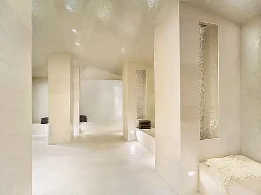 Rented by Onyx Group of New York | media 14