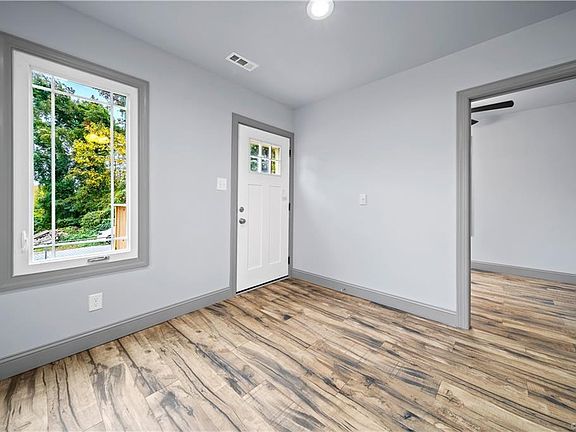 4th image of 2510 Robert Moore Cir