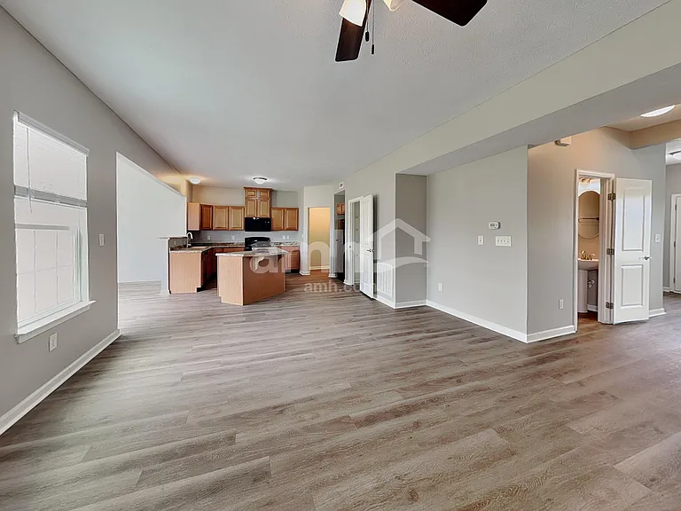 676 Classic Ln — Photo 6