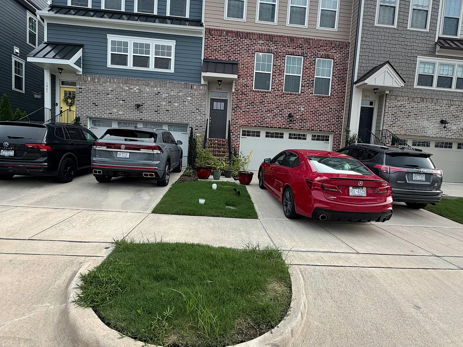 4 bed, 3.5 bath, 2505 sqft, $2,450 — Photo 3