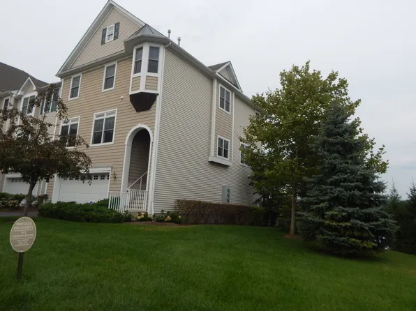 2 Catamaran Ct #57, Mount Arlington, NJ 07856