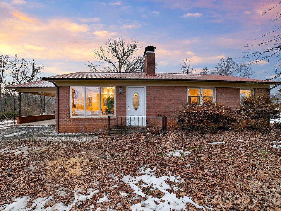 1st image of 2668 Terrace Dr