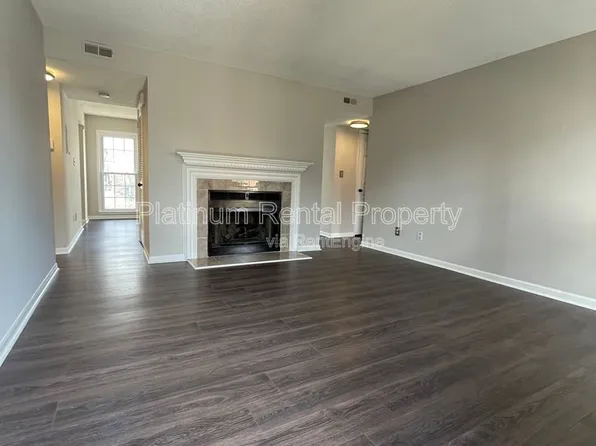 1166 Booth Rd #906, Marietta, GA 30008