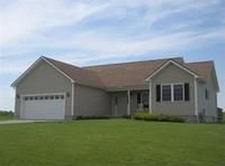4 Breckenridge Dr, Johnstown, NY 12095