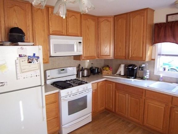 5th image of 19442 W Hoag Ct