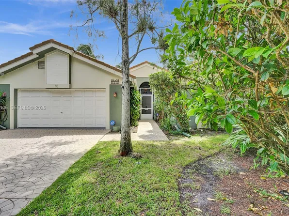 4242 NW 66th St, Coconut Creek, FL 33073