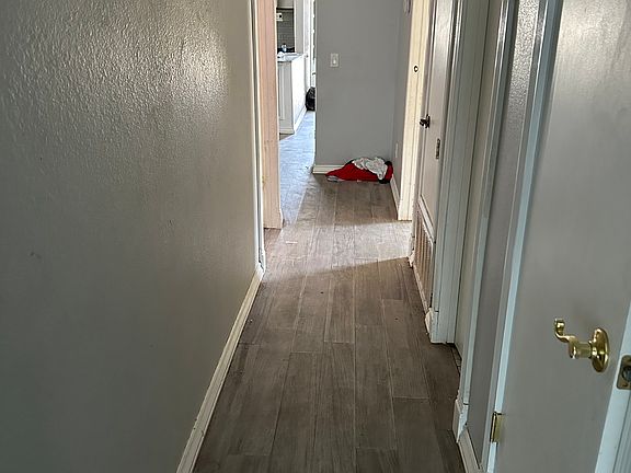 5th image of 5415 Lupine Ave