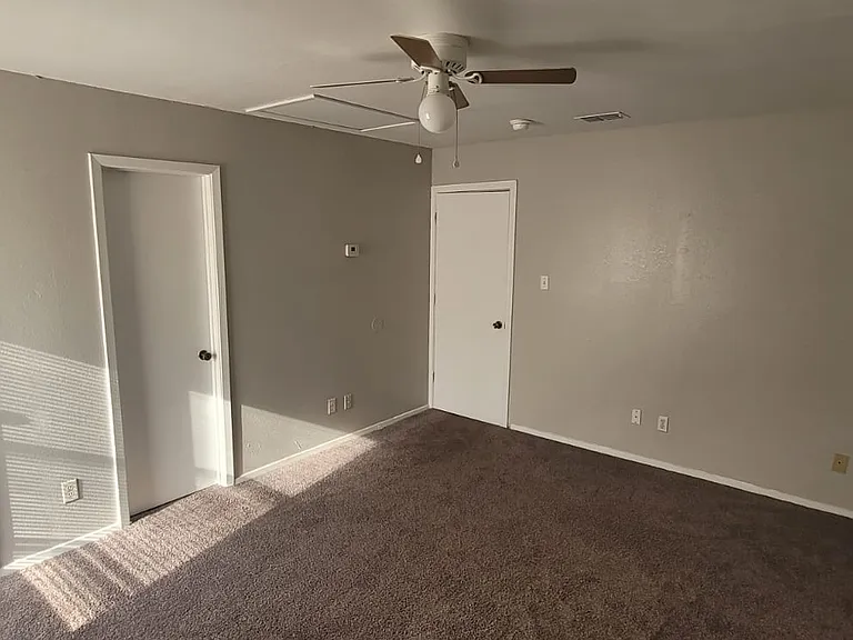 Northridge Apartments — Photo 37