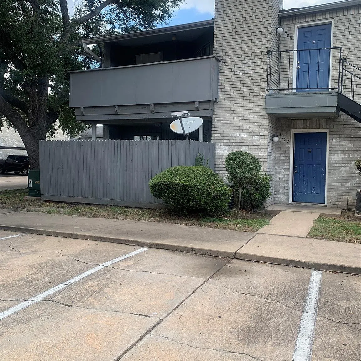 2 bed, 4.0 bath, 1068 sqft, $1,199 — Photo 1