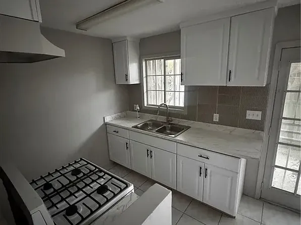 1415 Saint Louis Ave #A, Long Beach, CA 90804