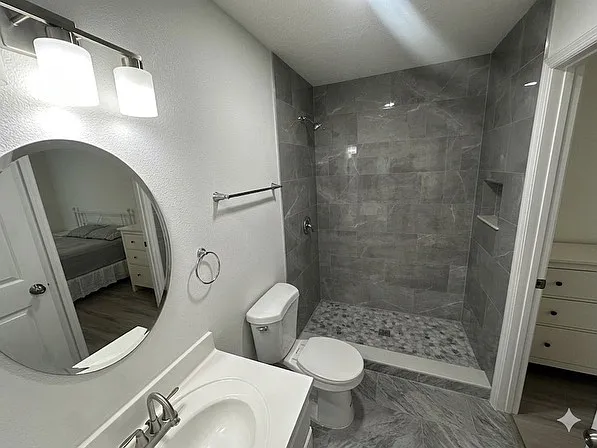 2207 Julianna Ct — Photo 9