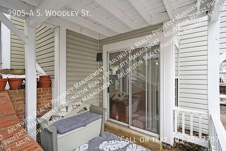 Spacious 2-Bedroom Condo with Private Patio — Photo 2