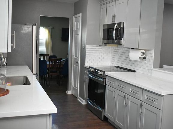 2nd image of 7540 Edward St
