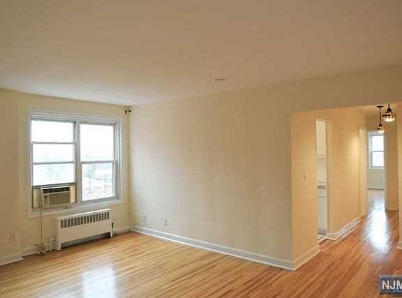 2nd image of 2350 Linwood Ave #5H-505H