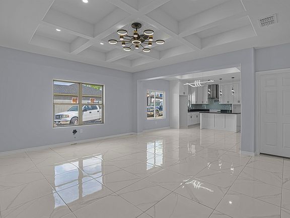 5th image of 5409 Galicia Ln