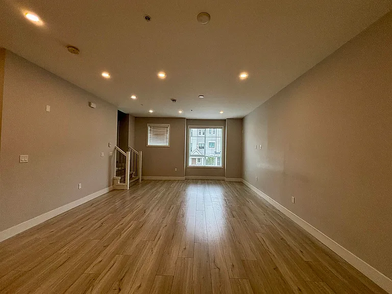 20155 84th Ave #9 — Photo 7