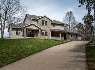 1114 W Circle Dr, Sparta, WI 54656