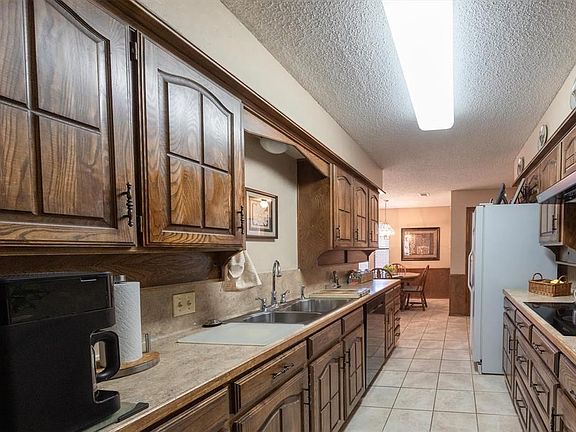3rd image of 2505 Knightsbridge St