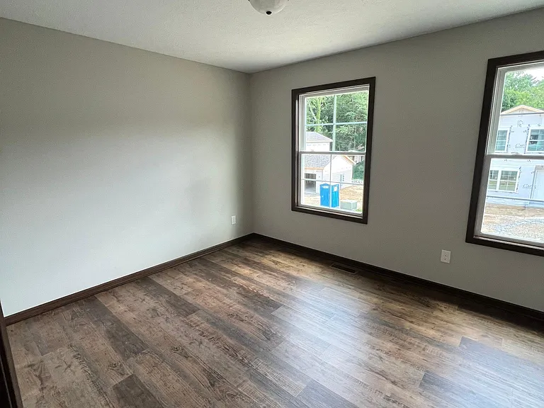 1001 Albern Dr — Photo 8