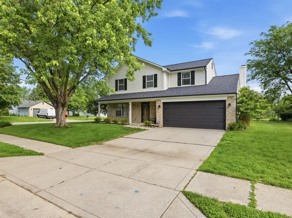 6750 Wild Cherry Dr, Fishers, IN 46038