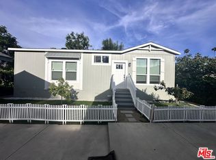 1924 N Marengo Ave, Pasadena, CA 91103