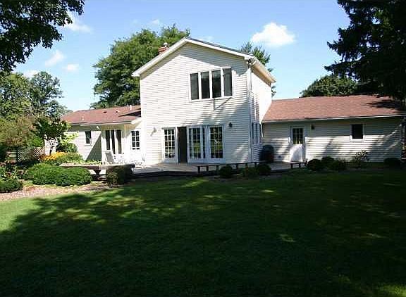 3rd image of 501 Colby St