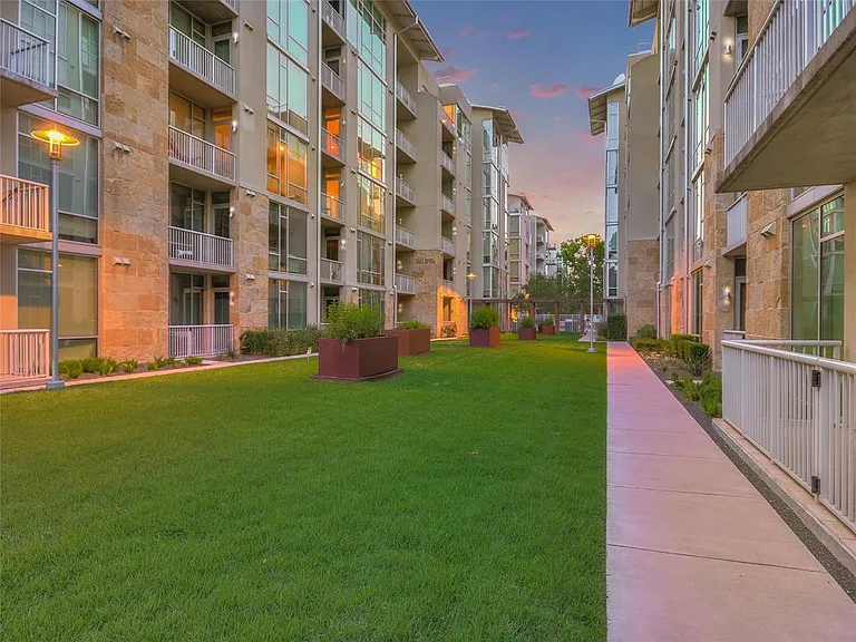 1600 Barton Springs Rd #4306 — Photo 21