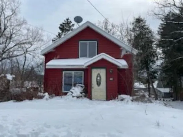 119 W Park St, Neshkoro, WI 54960