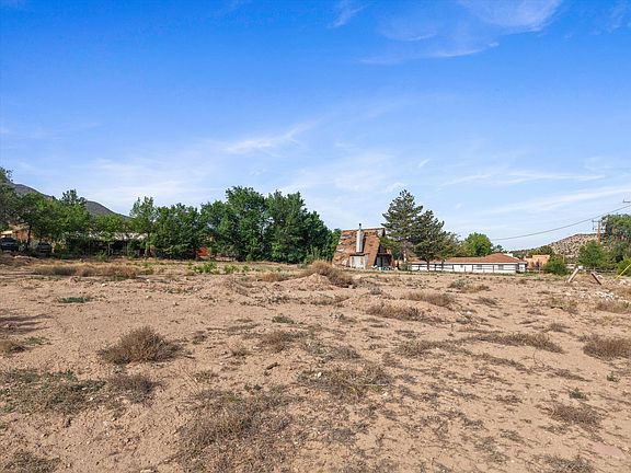 3rd image of 644 New Mexico #165