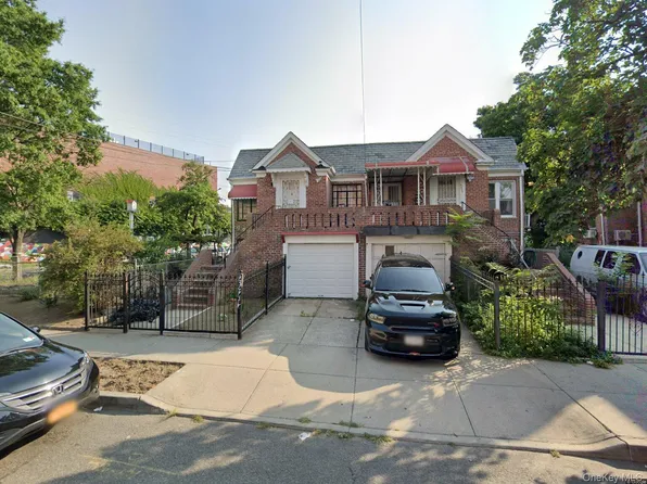 4805 Poyer Street, Elmhurst, NY 11373