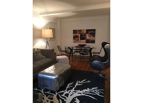 Rented by Warburg | media 11