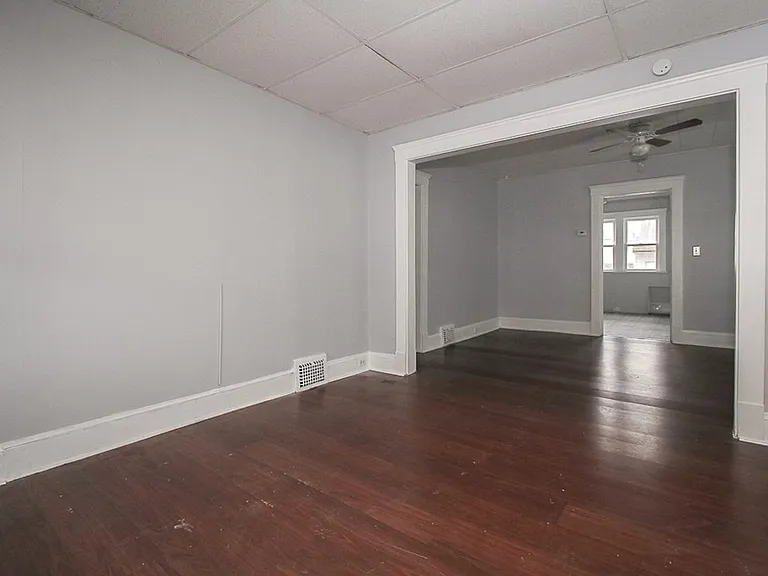 1909 Treadway Ave — Photo 19