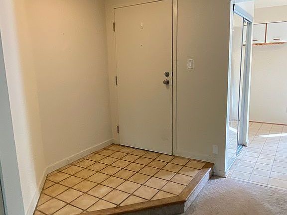 4th image of 7052 Harbour Village Ct