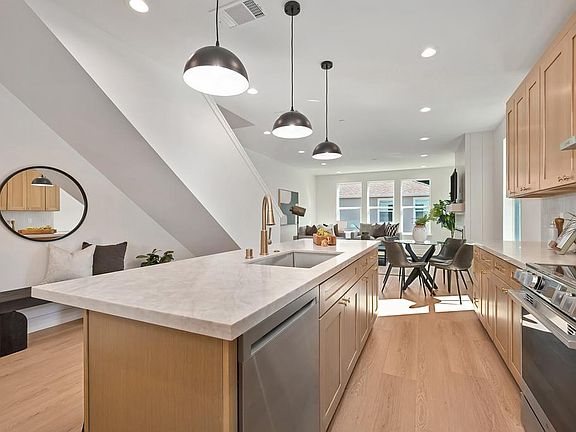 4th image of 1216 Uptown Aly