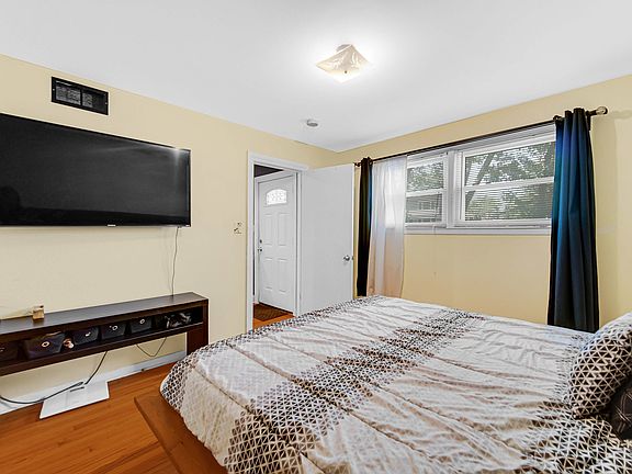 4th image of 1827 N 43rd Ave
