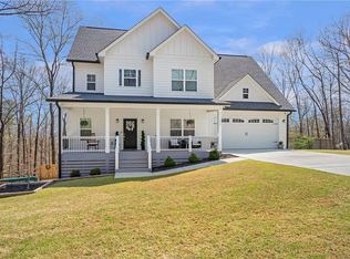 5234 Laurel Ln, Gainesville, GA 30506