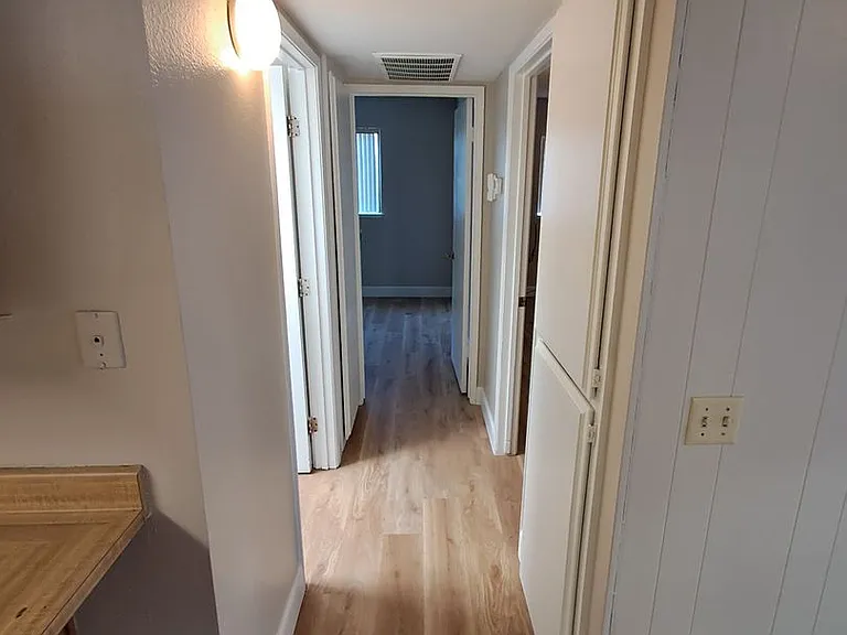 502 Hyacinth Ct #B — Photo 14