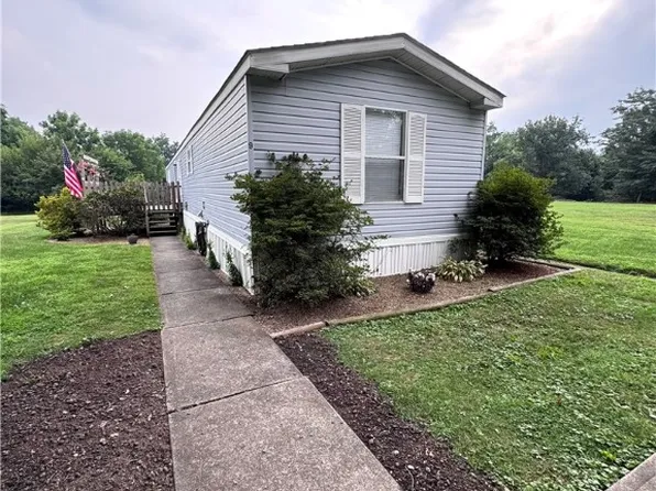9 River Ave, Connellsville, PA 15425
