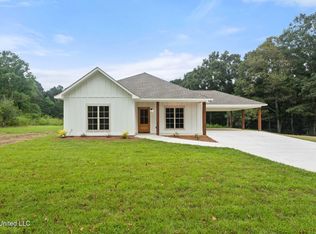 625 Shirley Sanford Rd, Seminary, MS 39479