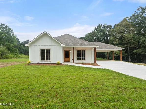 625 Shirley Sanford Rd, Seminary, MS 39479