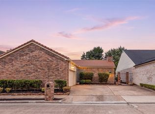 14122 Langbourne Dr, Houston, TX 77077