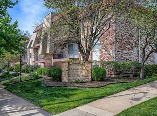 5004 Baltimore Ave APT 304, Kansas City, MO 64112